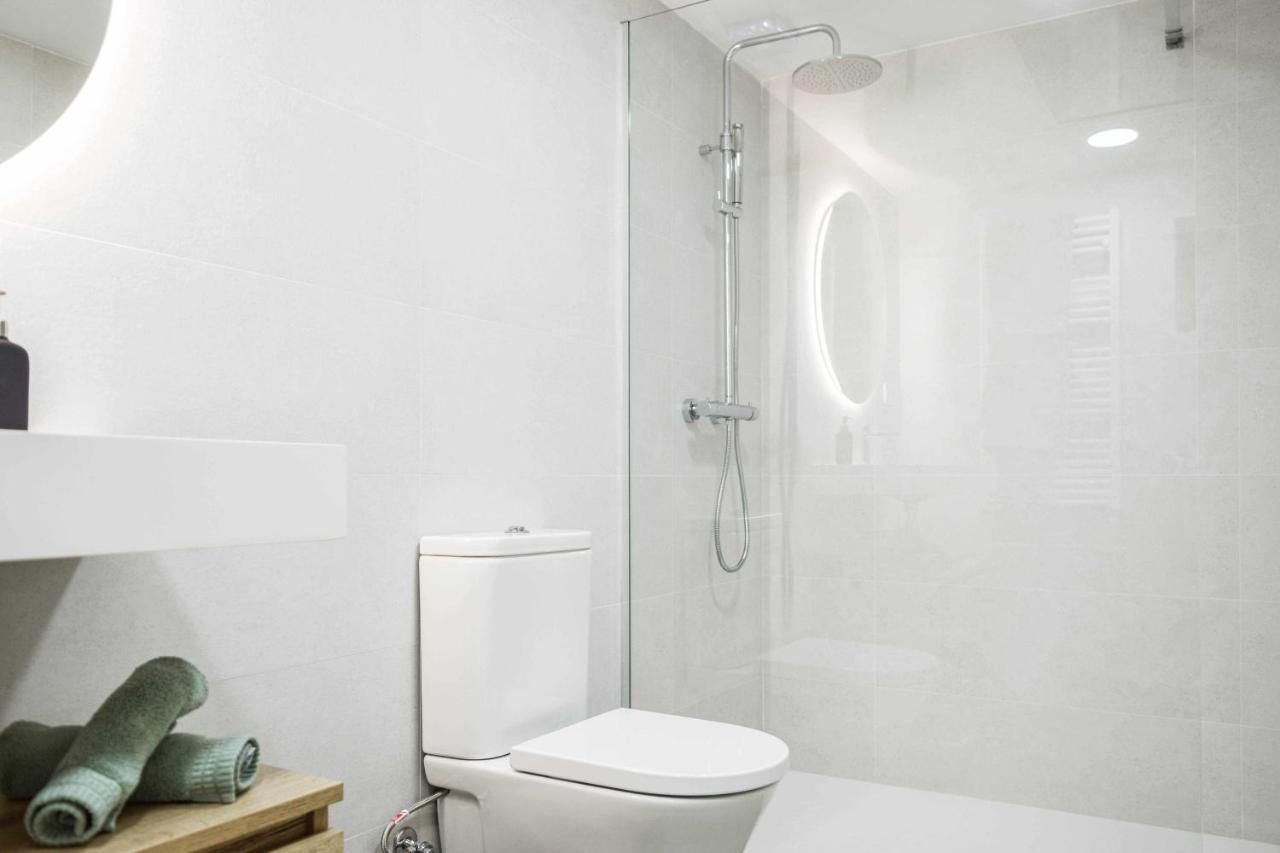 Casa Besalu Estudio En El Centro Del Pueblo ภายนอก รูปภาพ