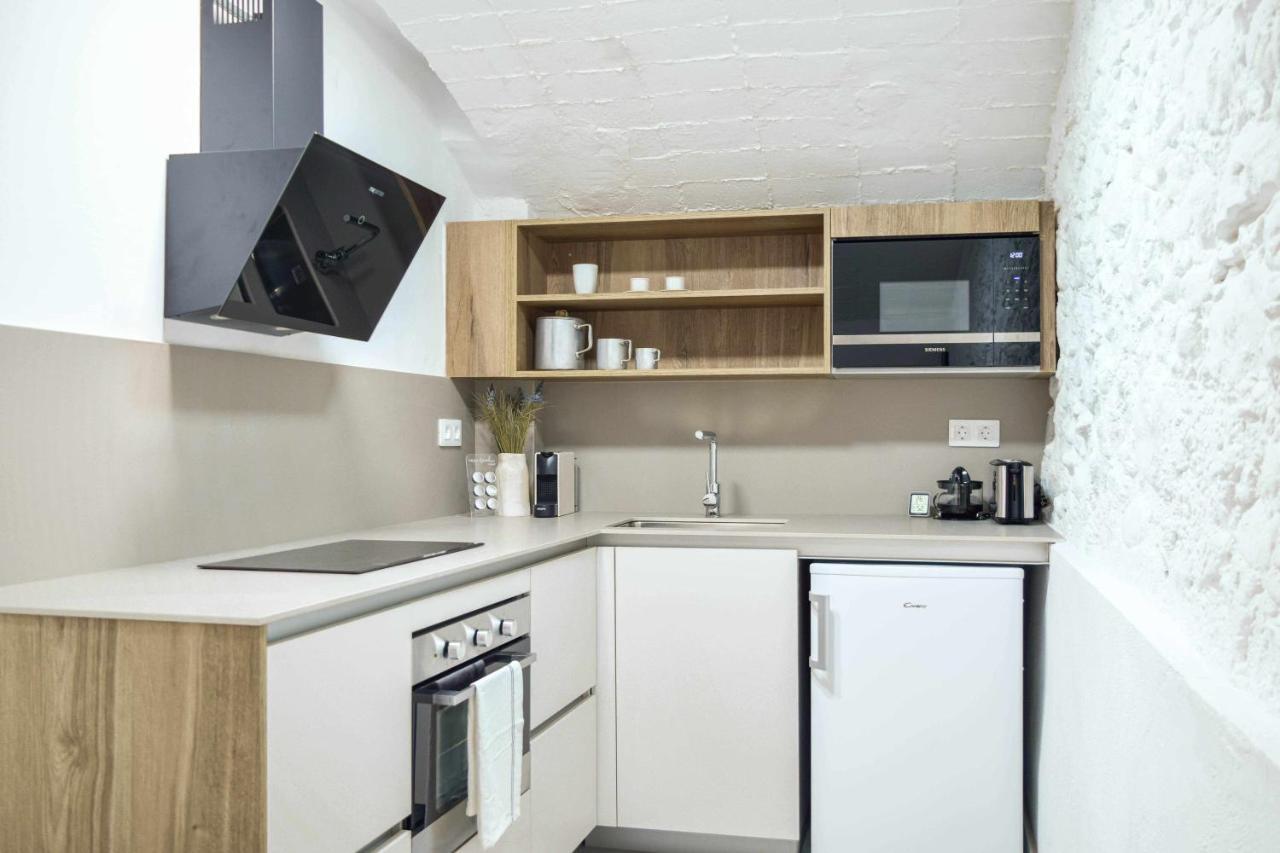 Casa Besalu Estudio En El Centro Del Pueblo ภายนอก รูปภาพ
