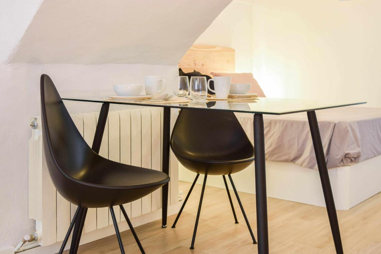 Casa Besalu Estudio En El Centro Del Pueblo ภายนอก รูปภาพ