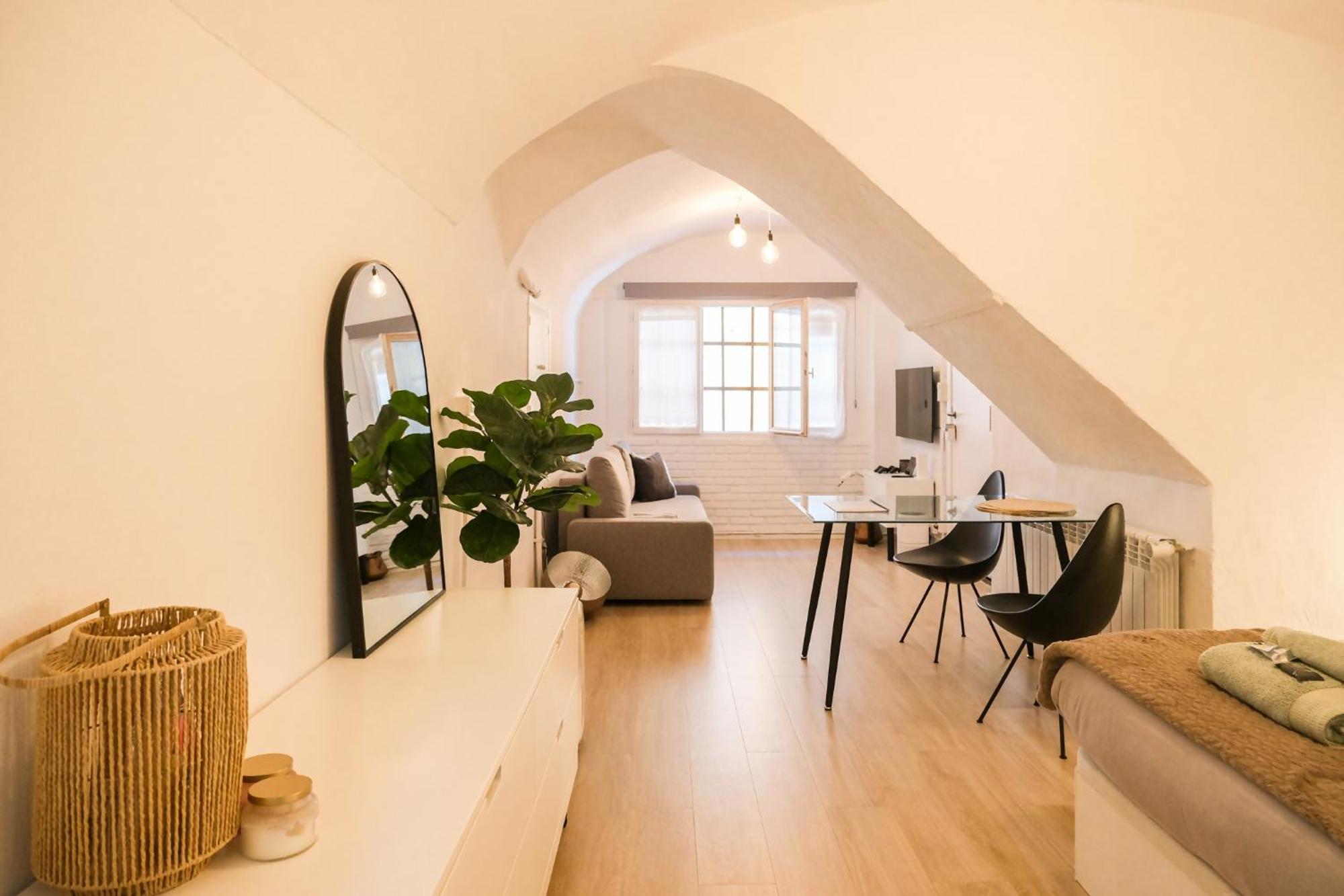 Casa Besalu Estudio En El Centro Del Pueblo ภายนอก รูปภาพ