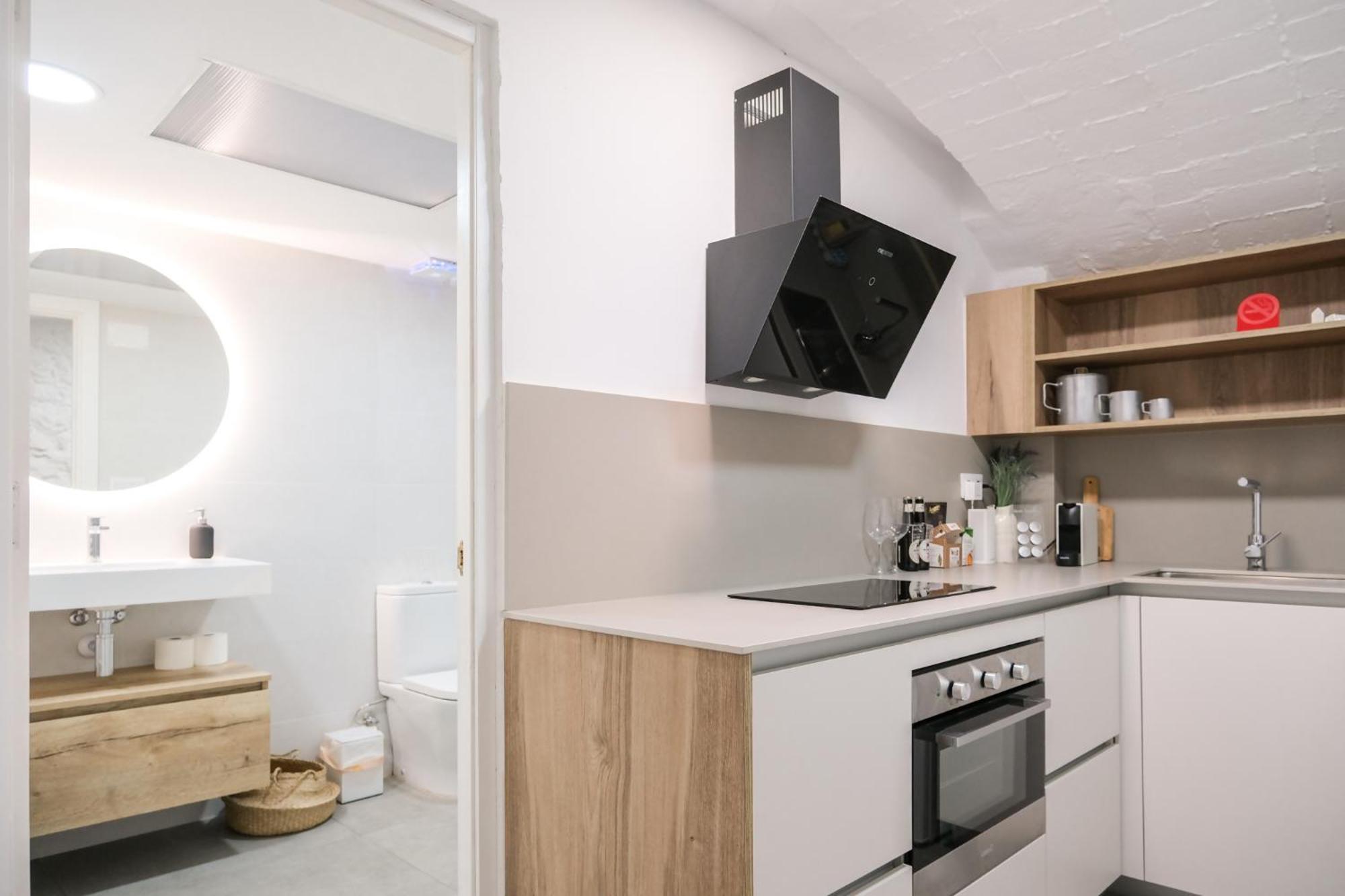 Casa Besalu Estudio En El Centro Del Pueblo ภายนอก รูปภาพ