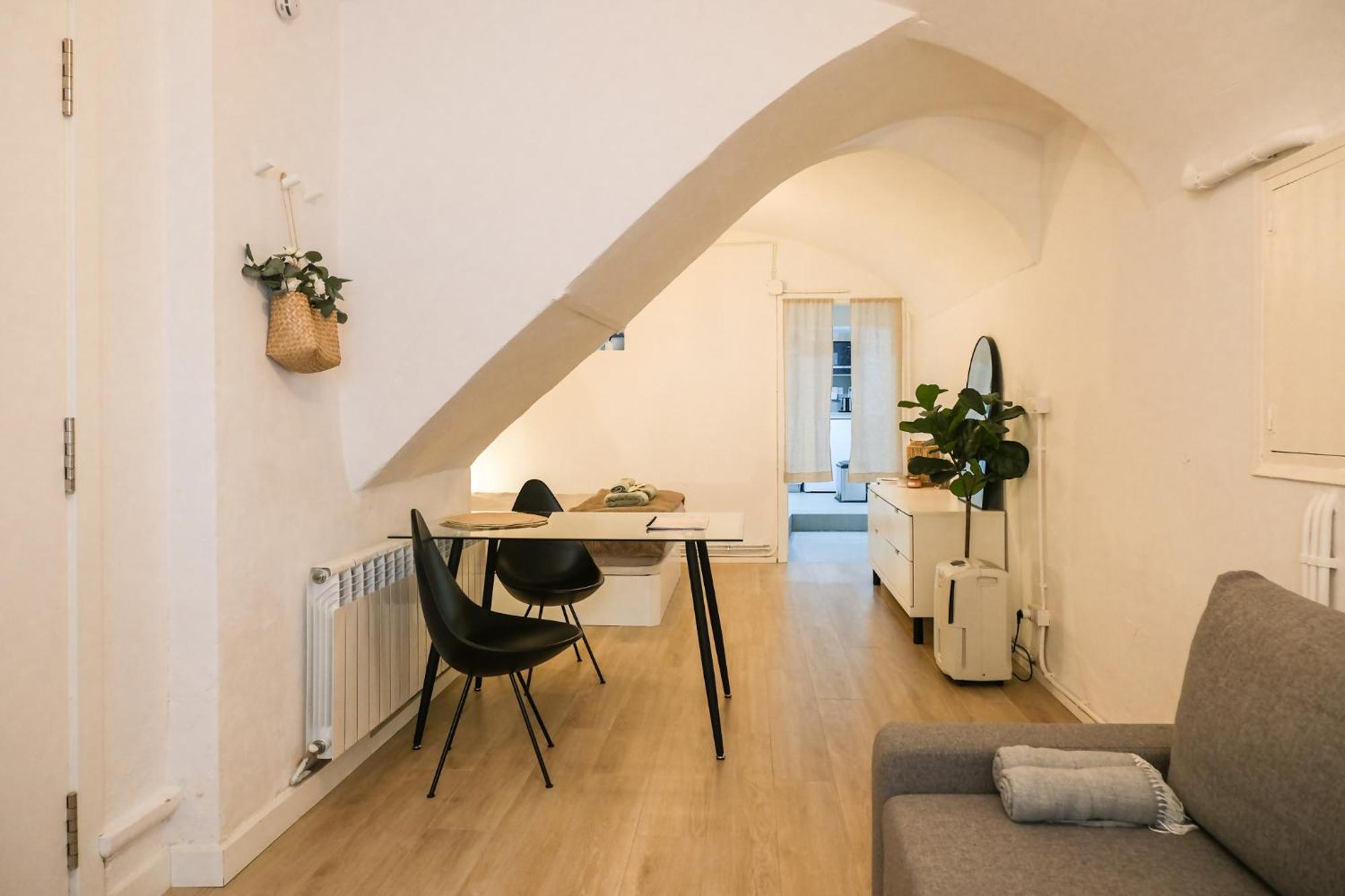 Casa Besalu Estudio En El Centro Del Pueblo ภายนอก รูปภาพ