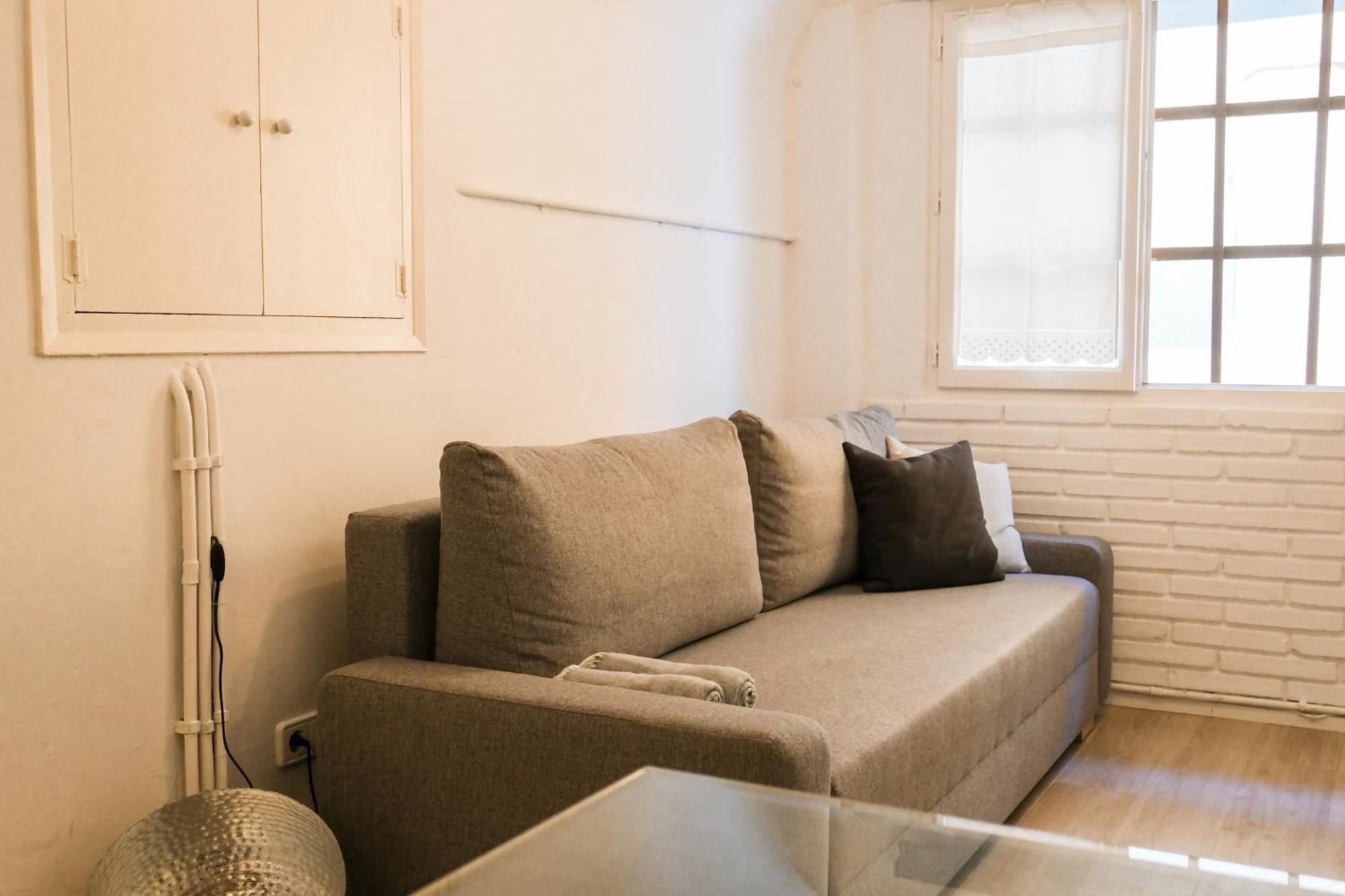 Casa Besalu Estudio En El Centro Del Pueblo ภายนอก รูปภาพ
